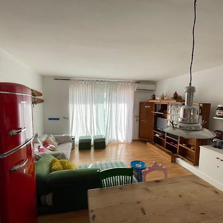 Apartamento Rits Beachfront Σαλού Εξωτερικό φωτογραφία